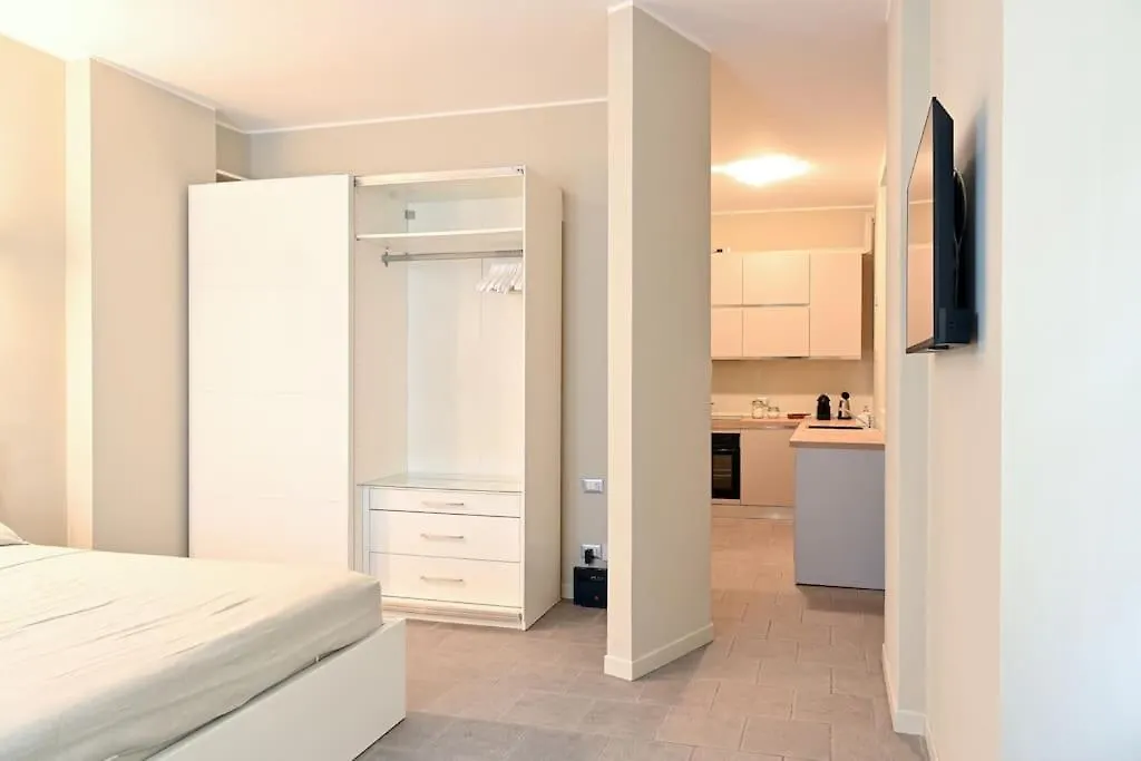 Borgovico48 Cozy Apartament Near The Station San Giovanni And The City Center Комо