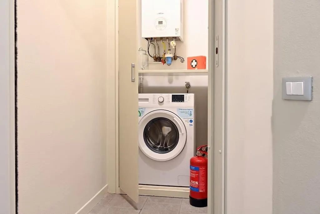 Borgovico48 Cozy Apartament Near The Station San Giovanni And The City Center 코모 아파트